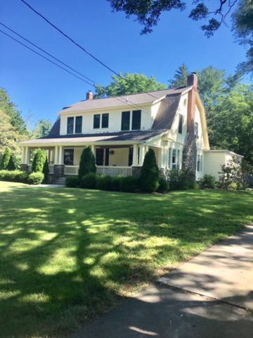 6 High St, Hopkinton, RI 02804 exterior