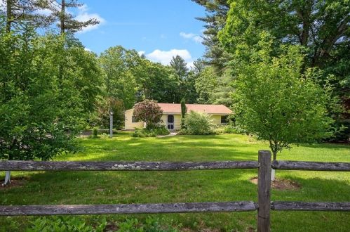 1961 Quaker St, Northbridge, MA 01534 exterior