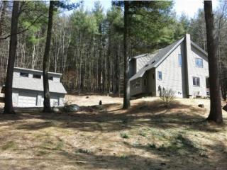 253 Valley View Rd, Richmond, VT 05477 exterior