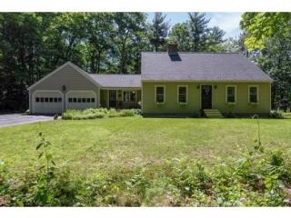 18 Maplewood Dr, Wolfeboro, NH 03894 exterior