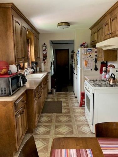 184 Bayberry Rd, Woonsocket, RI 02895 exterior