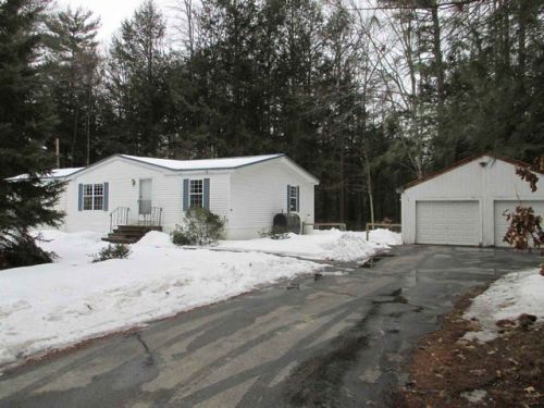 24 Emerson Dr, Hinsdale, NH 03451 exterior