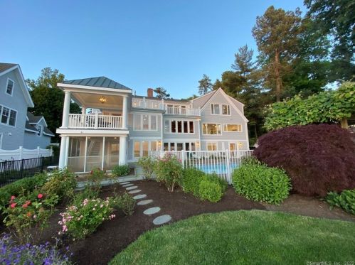133 Ocean Dr, Stamford, CT 06902 exterior