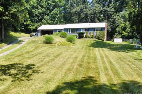 16 Hoyt Rd, Bethel, CT 06801 exterior