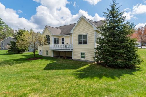 2 Elmwood Way, Amherst, NH 03031 exterior