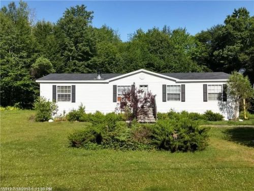 54 Memory Ln, Manchester, ME 04351 exterior