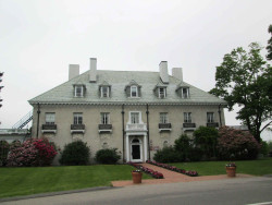 825 Centre St, Newton, MA 02458 exterior