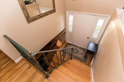 202 Glaude Ln, Woonsocket, RI 02895 exterior