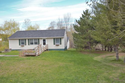 98 Pirate Ln, Fairfield, ME 04937 exterior