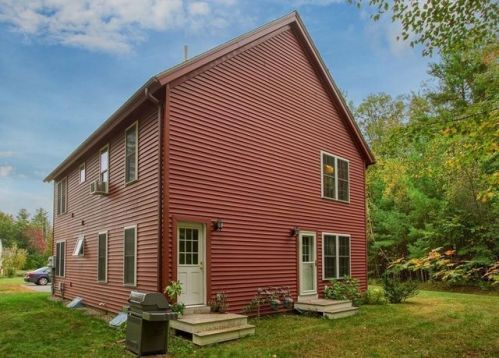 13 Coppersmith Way, Townsend, MA 01469 exterior