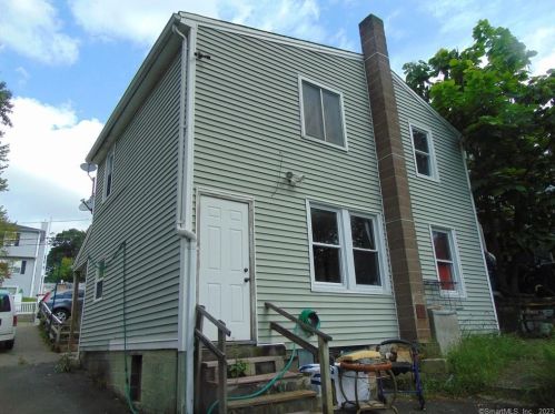 7 Fleet St, Waterbury, CT 06704 exterior