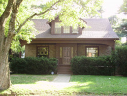 10 Bonaire Cir, Newton, MA 02468 exterior