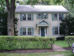 25 Nehoiden Rd, Newton, MA 02468 exterior