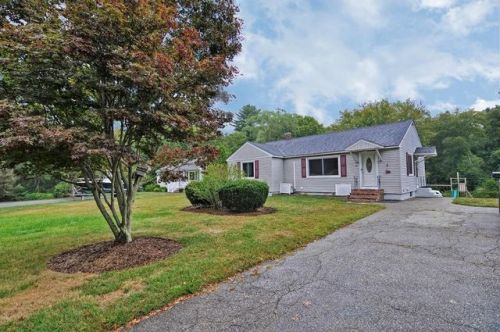 38 Davis St, Taunton, MA 02780 exterior