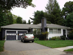 44 Swallow Dr, Newton, MA 02462 exterior