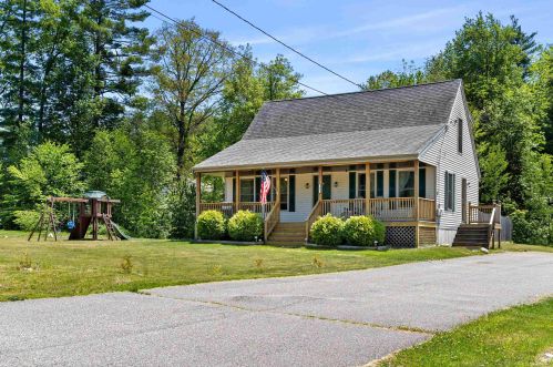 5 Webster Cir, Hillsboro, NH 03244 exterior