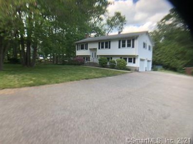 18 Larry St, Norwich, CT 06360 exterior