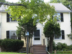 42 Lindbergh Ave, Newton, MA 02465 exterior