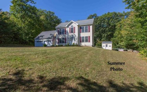 8 Keneval Ave, Boscawen, NH 03303 exterior