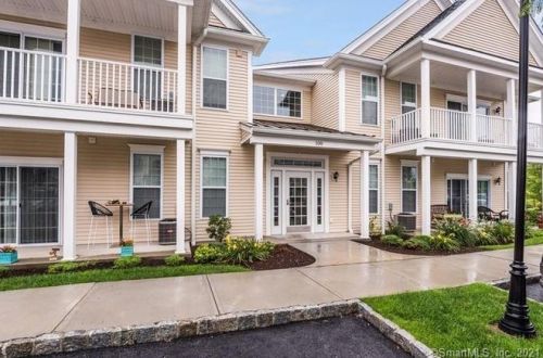 123 Center Meadow Ln, Danbury, CT exterior