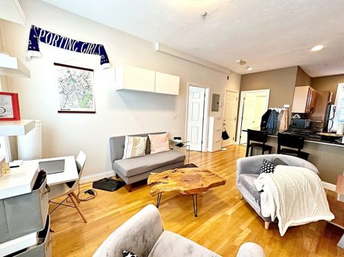 158 Cottage St, Roxbury-Xing, MA 02128 exterior