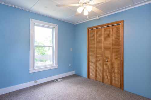 97 Blossom St, Nashua, NH 03060 exterior