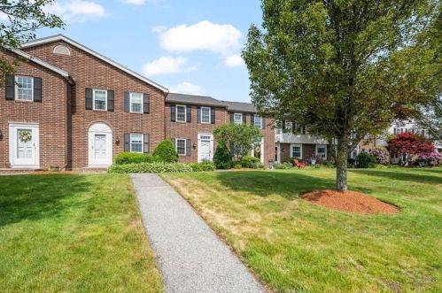 614 Chickering Rd, North Andover, MA 01845 exterior