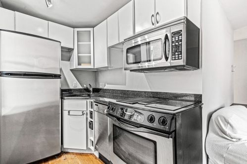 138 Prince St, Roxbury-Xing, MA 02113 exterior