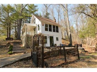 136 Russian Village Rd, Southbury, CT 06488 exterior