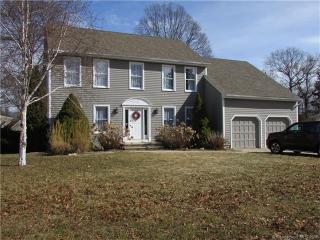 6 Sunset Manor Rd, Branford, CT 06405 exterior