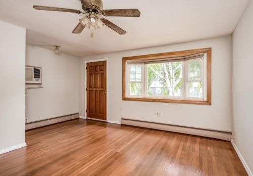 67 Kelwyn Dr, Somersworth, NH 03878 exterior