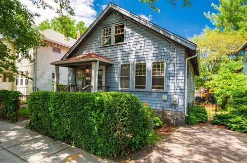 56 Bradeen St, Roxbury-Xing, MA 02131 exterior