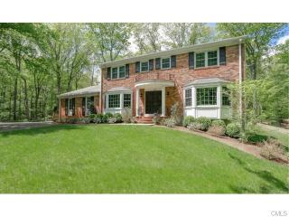 323 Wildwood Rd, Stamford, CT 06903 exterior