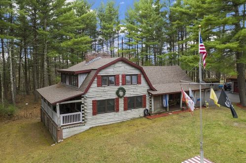 4 Regis Dr, Pelham, NH 03076 exterior