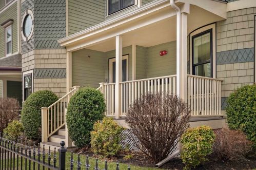 37 Forest Hills St, Roxbury-Xing, MA 02130 exterior