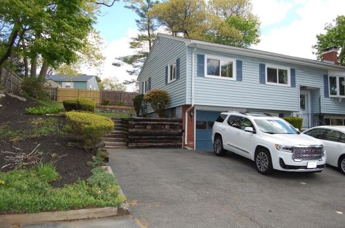 3 Hilltop Ave, Saugus, MA 01906 exterior