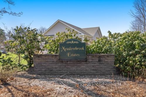 6 Mountain Ash Rd, East Bridgewater, MA 02333 exterior