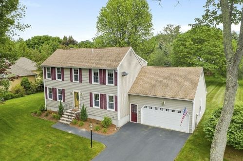 9 Heritage Ln, Methuen, MA 01844 exterior