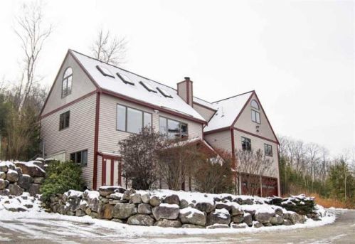 49 Round Top Rd, Campton, NH 03223 exterior