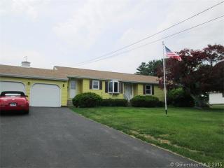 9 Albacore Dr, Waterford, CT 06385 exterior