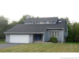 15 Newbridge Cir, Cheshire, CT 06410 exterior