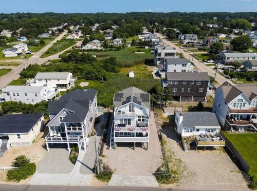 120 Atlantic Ave, Westerly, RI 02891 exterior