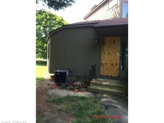 73 Far View Cmns, Southbury, CT 06488 exterior