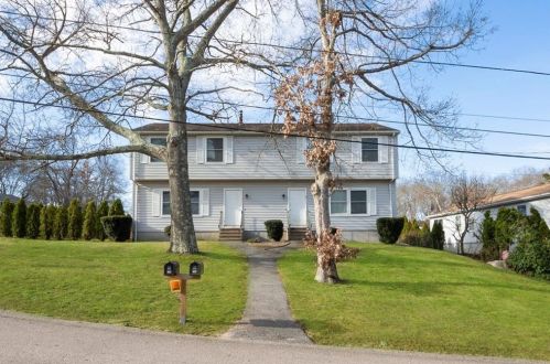 13 Spuchy Dr, Westerly, RI 02891 exterior