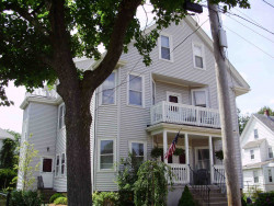 5 Washburn St, Newton, MA 02458 exterior