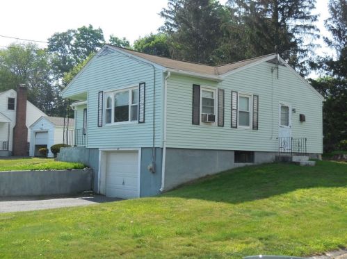 28 Ward Ave, Loudville, MA 01027 exterior