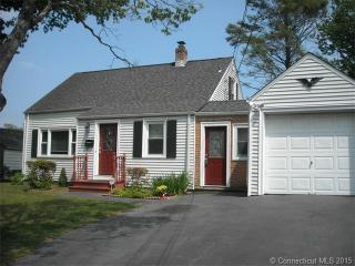 26 Macarthur Dr, Stratford, CT 06614 exterior