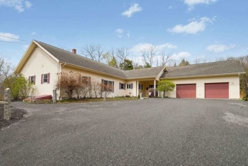 19 Shelly Ln, Canaan, NH 03741 exterior