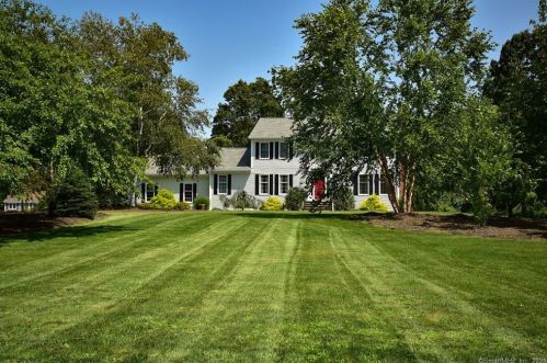 120 Newberry Rd, Wapping, CT 06074 exterior
