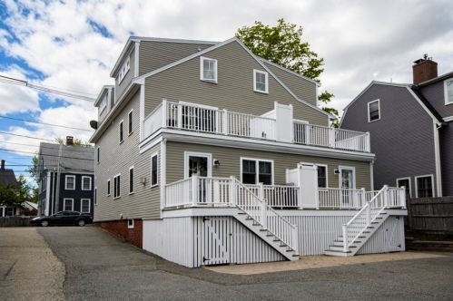 125 Water St, Plum-Island, MA 01950 exterior